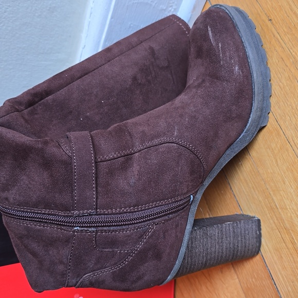 G by GUESS, Dark Brown Fabric Knee-High Boots, 4" Block Heel, Women's 7M - Picture 9 of 16